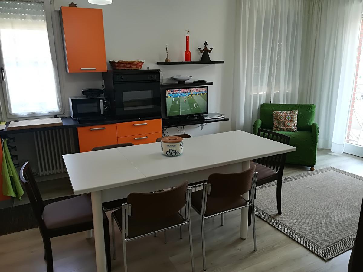 Sweet Irene Deluxe Apartment Bardolino Bagian luar foto