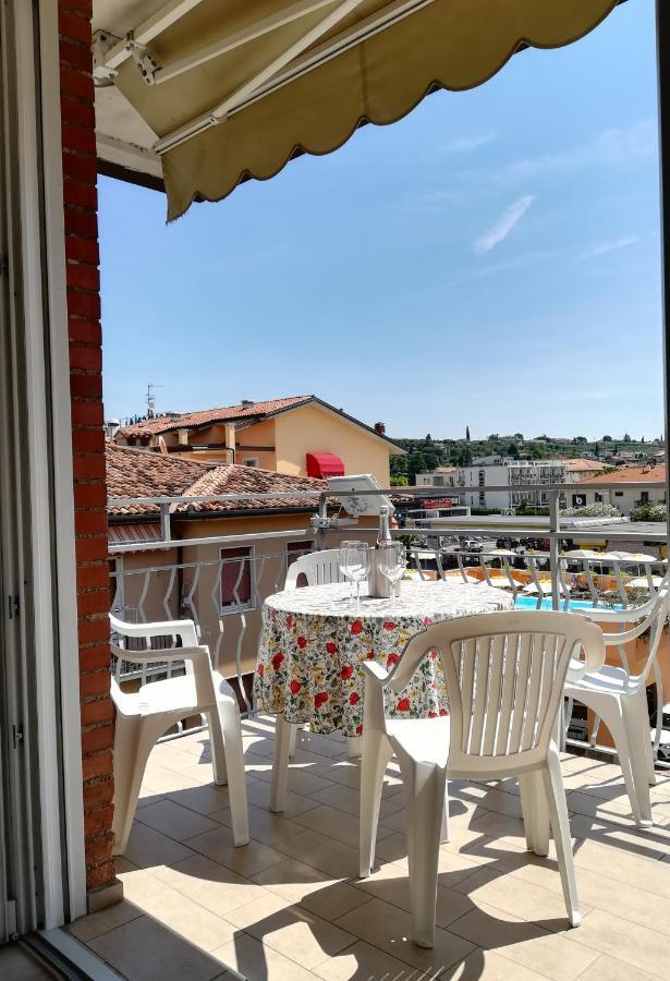 Sweet Irene Deluxe Apartment Bardolino Bagian luar foto