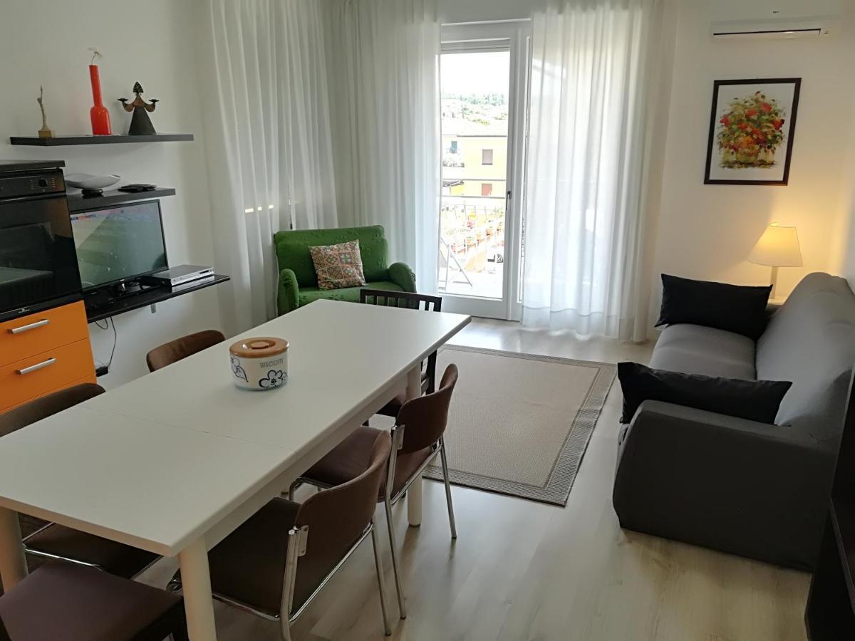 Sweet Irene Deluxe Apartment Bardolino Bagian luar foto