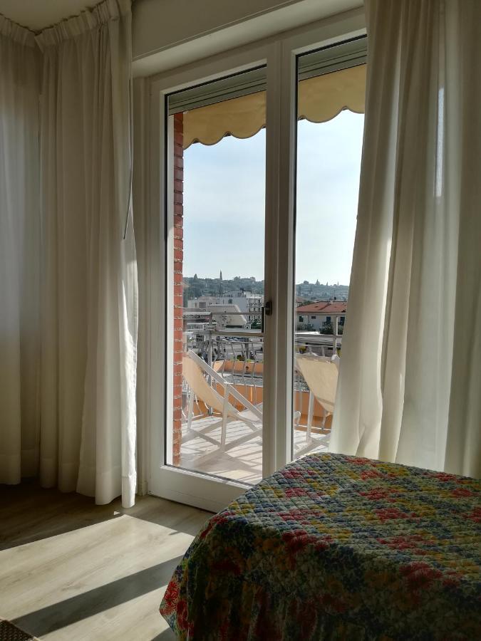 Sweet Irene Deluxe Apartment Bardolino Bagian luar foto